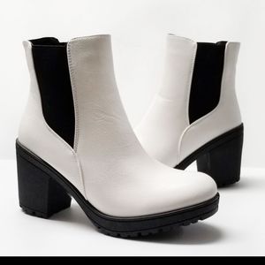 Chelsea boots